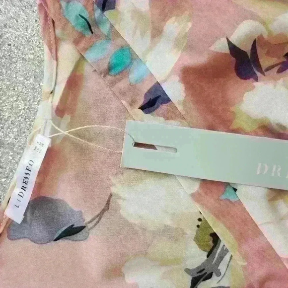 Floral button flare dress Size 8 - Picture 7 of 7